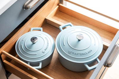 MasterClass Sky Blue Cast Aluminium Casserole Dish, 2.5L