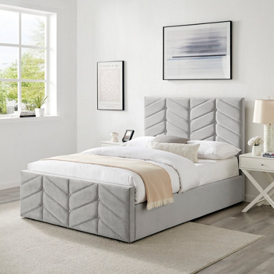 Light grey ottoman store king size bed