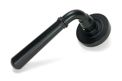 Matt Black Newbury Lever on Rose Set (Plain) Price Comparisons | Compare The Build