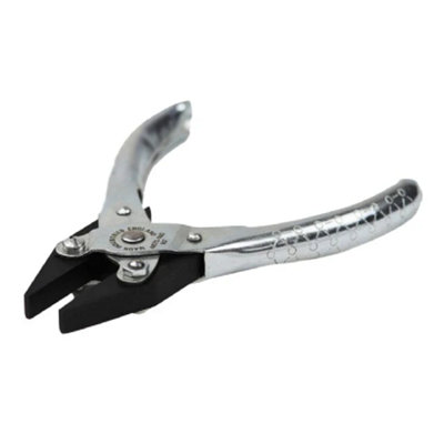 Maun Flat Nose Pliers, Smooth Jaws 140mm