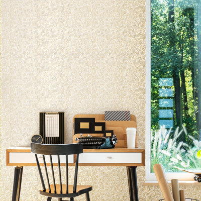 Maze Squiggle - Soft Straw 10m Wallpaper