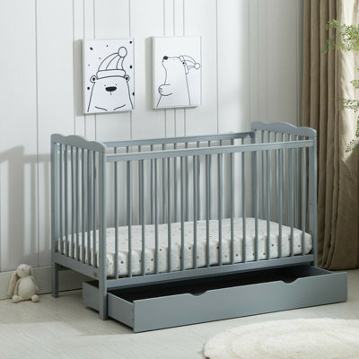 Light grey baby clearance crib