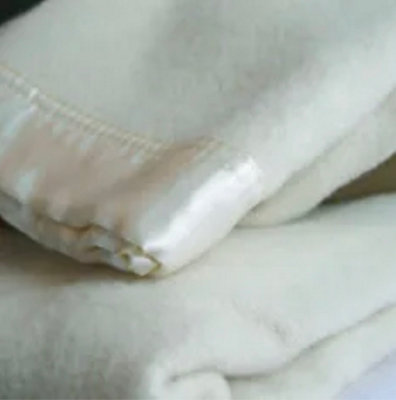 MEDITERRANEAN LINENS 100% MERINO Wool Blankets with Satin Binding size Large