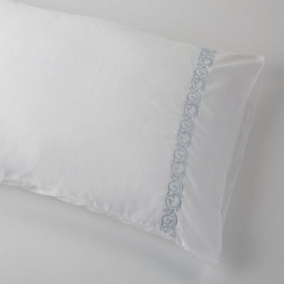 MEDITERRANEAN LINENS-Cassis 100% Egyptian Cotton  Embroidered Standard Pillowcases pair 400 Thread Count