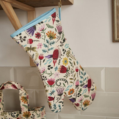 Melody Graphic Print  Gauntlet Oven Glove