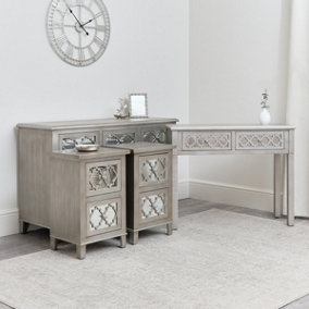 Melody Maison 7 Drawer Chest of Drawers, Console Table & Pair of Bedsides - Sabrina Silver Range