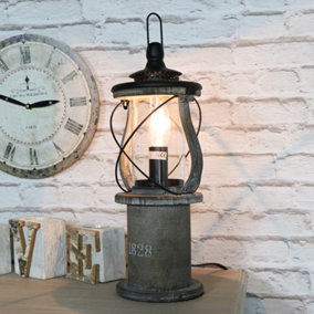 Melody Maison Antique Wooden Miners Lantern Style Table Lamp