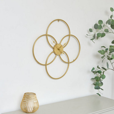Melody Maison Gold Round Clover Wall Clock - 51cm x 51cm