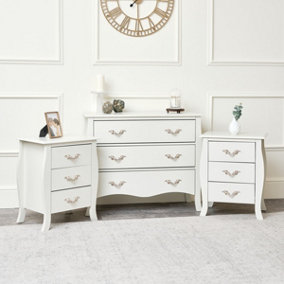 Melody Maison Large 3 Drawer Chest of Drawers & Pair of Bedside Tables - Elizabeth Ivory Range