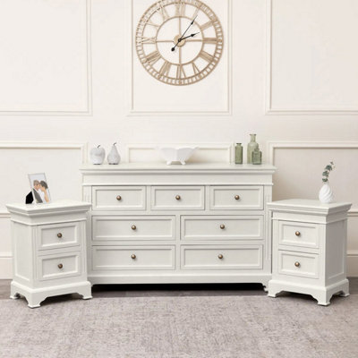 Melody Maison Large 7 Drawer Chest of Drawers & Pair of Bedside Tables ...