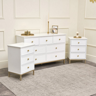 Melody Maison Large Chest of Drawers & Pair of Bedside Tables - Aisby White Range