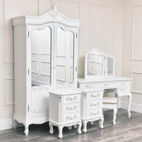 Melody Maison Large Double Wardrobe, Dressing Table Set & Pair of 3 Drawer Bedside Tables - Pays Blanc Range
