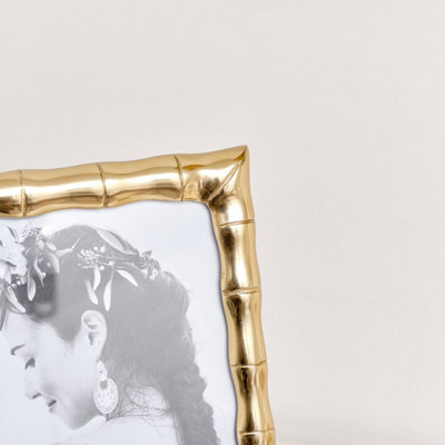 Melody Maison Large Gold Bamboo Portrait Photo Frame - 8 x 10