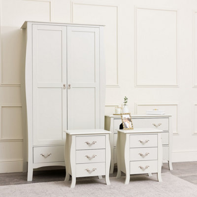 Melody Maison Large Ivory Wardrobe, Chest of Drawers & Pair of Bedside Tables - Elizabeth Ivory Range