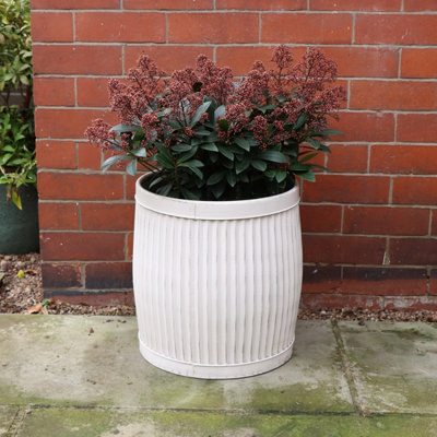 Melody Maison Large Round Metal Distressed Ivory Planter Pot - 40cm x 37cm