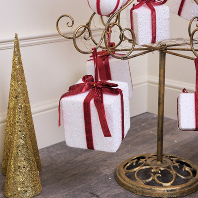 Melody Maison Large White & Red Christmas Gift Ornament - 15cm Price Comparisons | Compare The Build