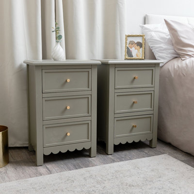 Melody Maison Pair of Scalloped 3 Drawer Bedside Tables  - Staunton Taupe Range