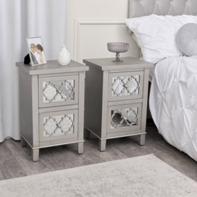 Melody Maison Pair of Silver Mirrored Lattice Bedside Tables - Sabrina Silver Range