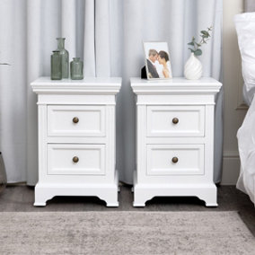 Melody Maison Pair of White Two Drawer Bedside Tables - Daventry White Range