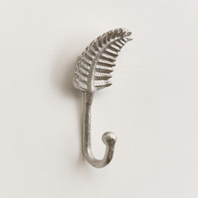 Melody Maison Silver Curved Leaf Wall Hook