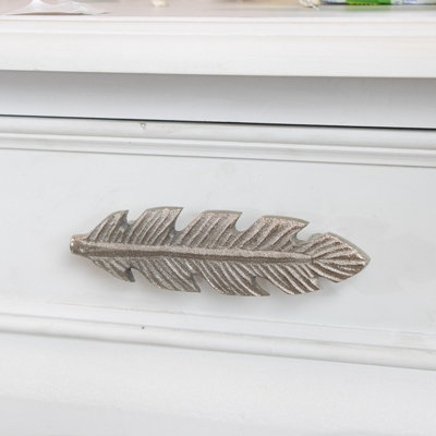 Melody Maison Silver Feather Drawer Knob Price Comparisons | Compare The Build