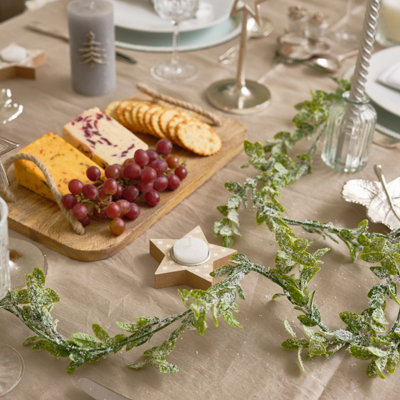 Melody Maison Snowy Leaf Christmas Garland - 190cm