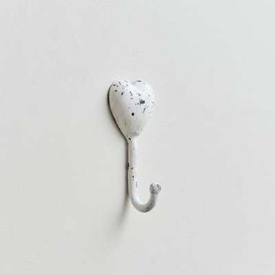 Melody Maison White Distressed Metal Heart Wall Hook