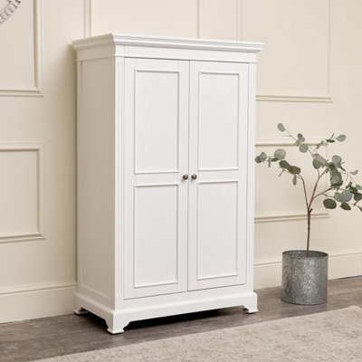 Melody Maison White Storage Closet - Daventry White Range | DIY at B&Q