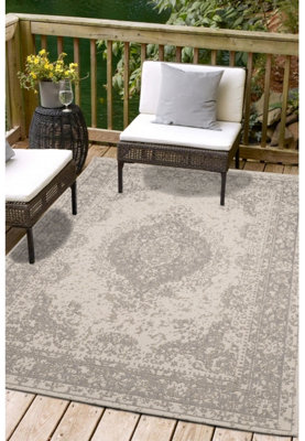Melrose Eden Medallion Silver Coloured Medium Indoor Outdoor Area Rug 10mm Pile Height - 120/170cm