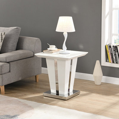 Memphis High Gloss Lamp Table In White With Glass Top