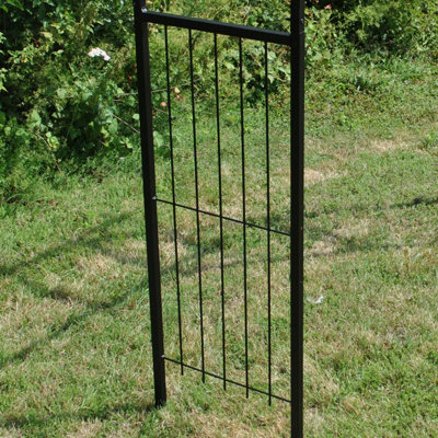Metal Fleur de Lys Garden Arbour Style Arch with Ground Spikes