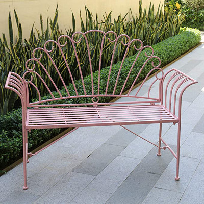 Vintage metal shop outdoor chaise lounge