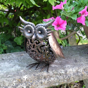 Metal Owl Solar Powered Light - Weather Resistant Garden Lighting with Cut Out Detail for Tabletop, Patio, Decking - H23 x 16.5cm