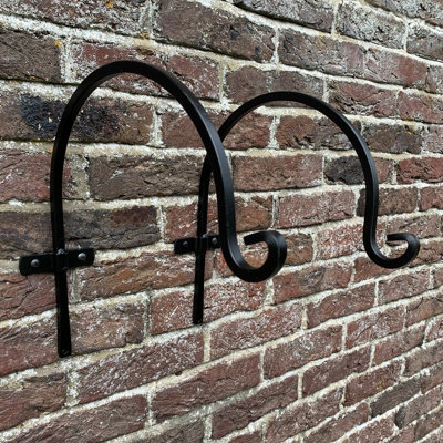 Metal Round Hanging Basket Hooks (30cm) Set of 2 DIY at B&Q