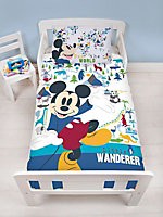 Mickey Mouse Wanderer 4 in 1 Junior Bedding Bundle Set (Duvet, Pillow and Covers)