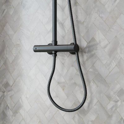 Middleton Black Round Rigid Riser Shower - 3