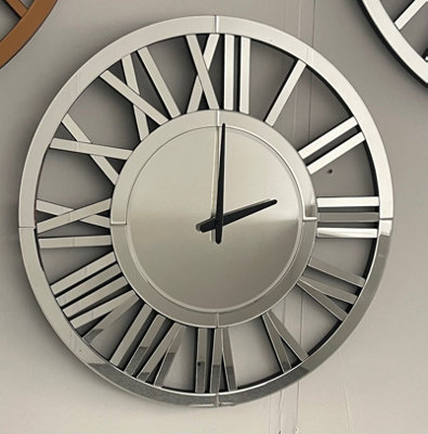 MiHOMEUK Small Roman Numeral Silver Mirrored Wall Clock with Attached Wall Mount