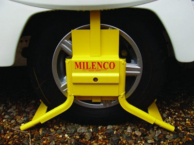 Milenco M16 16" Motorhome Wheel Clamp