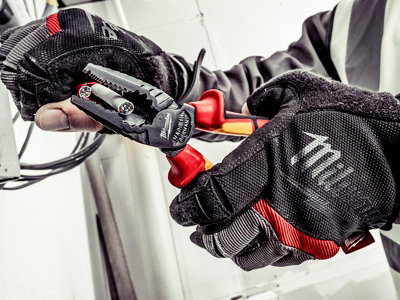 Milwaukee 4932464571 VDE Insulated Combination Pliers 165mm VDE DIN EN/IEC 60900