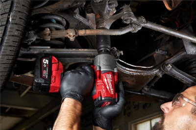 Milwaukee m18 fuel discount impact driver specs