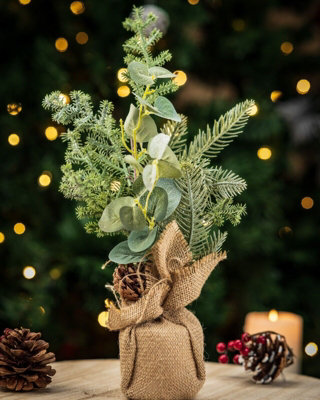 Mini Christmas Tree with Pinecones in Jute Bag - 4