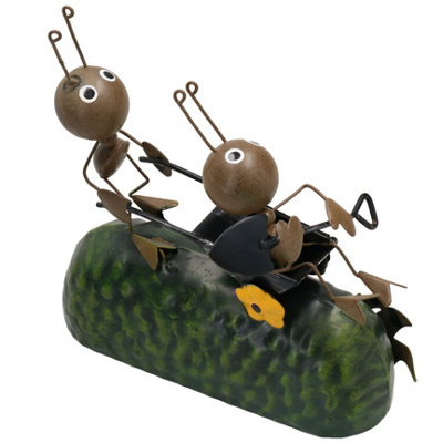 Miniature Life Metal Ant Pushing Wheelbarrow Garden Gift Ornament 5x15x16cm