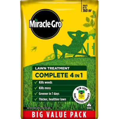 Miracle Gro Complete 4 in 1 Lawn Food Weed and Moss Killer 12.6kg ...