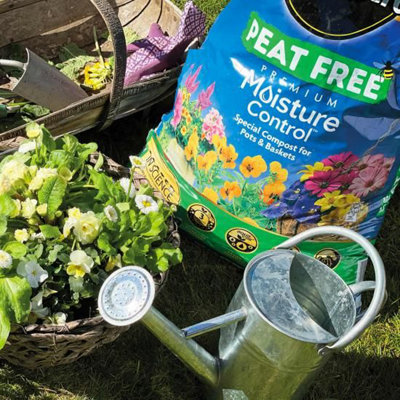Miracle Gro Moisture Control Compost Pots & Baskets Peat Free Premium ...