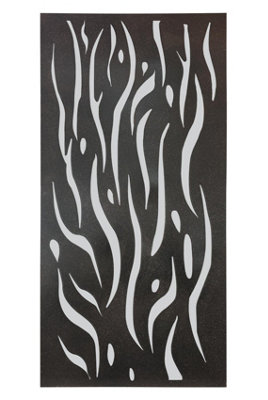 MirrorOutlet Amarelle Extra Large Metal Flame Decorative Garden Screen Mirror 120cm X 60cm