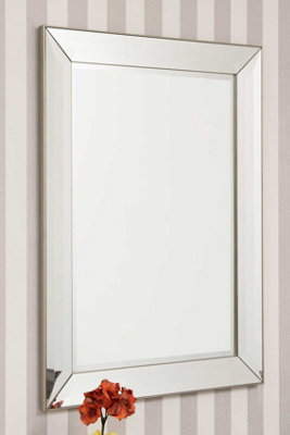 MirrorOutlet Frameless Large Venetian Modern Wall Mirror 109 x 78 cm 3ft7 x 2ft7