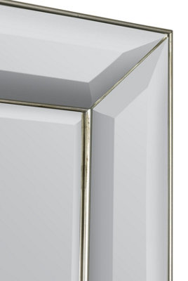 MirrorOutlet Frameless Large Venetian Modern Wall Mirror 109 x 78 cm 3ft7 x 2ft7