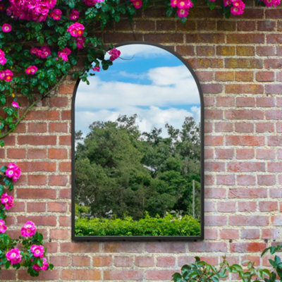 MirrorOutlet The Arcus Black Metal Framed Arched Garden Wall Mirror ...