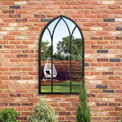 MirrorOutlet - The Arcus - Black Metal Framed Arched Garden Wall Mirror 32" x 19" (83 x 48 cm)