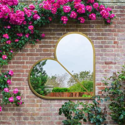 MirrorOutlet The Corde Gold Metal Framed Heart Shaped Garden Mirror 80cm x 80cm